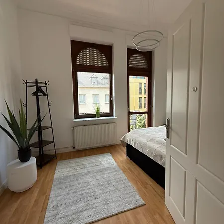 Schoenes In Der Naehe Vom Hauptbahnhof * Koblenz (Rhineland-Palatinate)