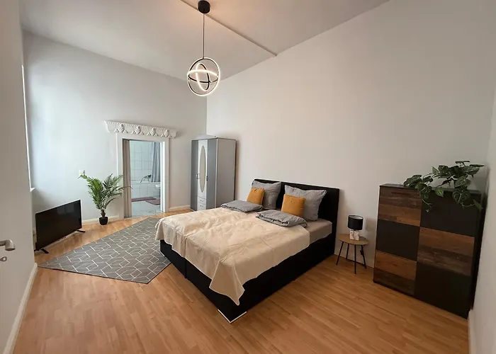 Schoenes In Der Naehe Vom Hauptbahnhof *